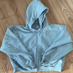 Aritzia TNA boyfriend cropped zip hoodie